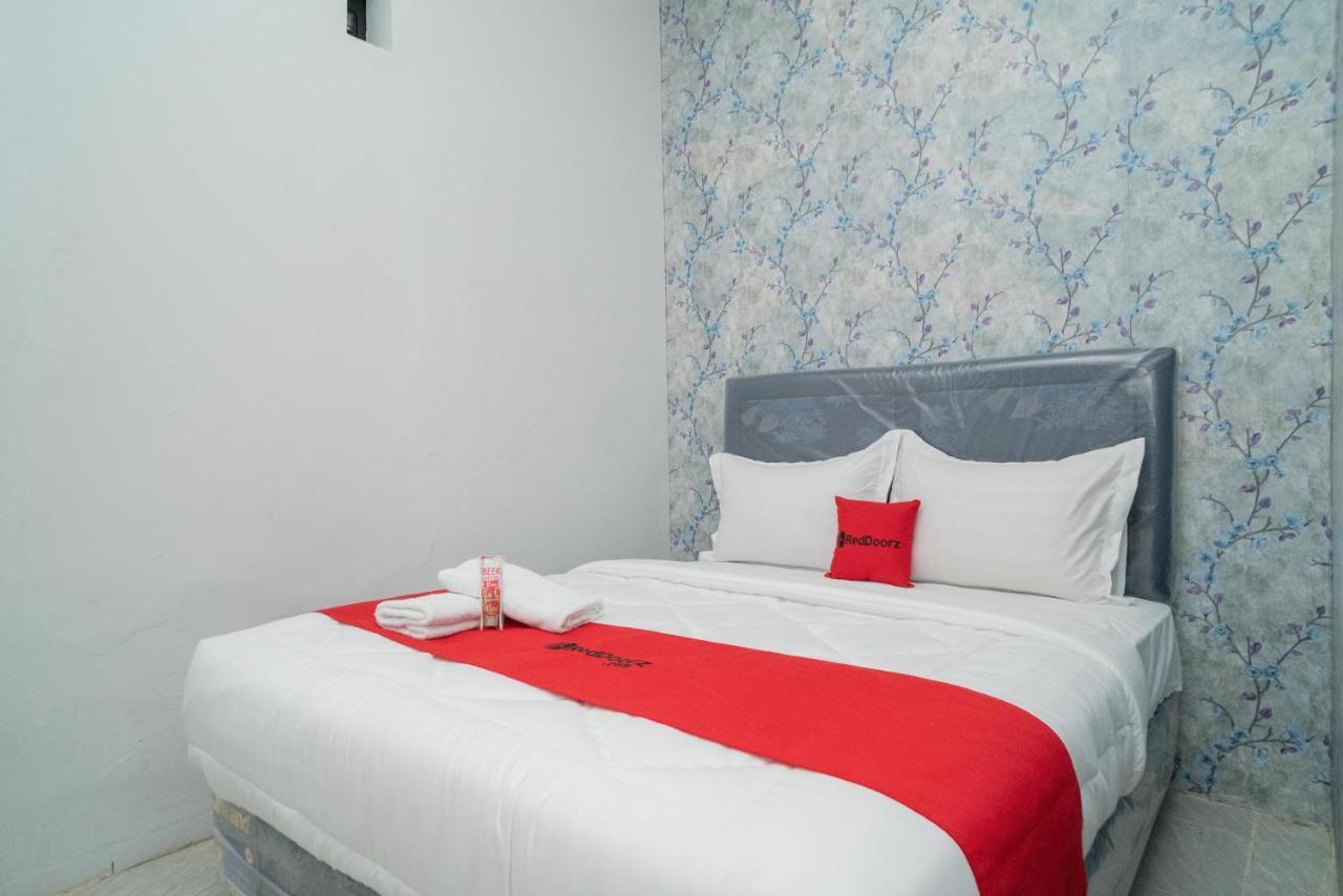 Reddoorz Plus Near Itc Cempaka Mas 2 Τζακάρτα Εξωτερικό φωτογραφία