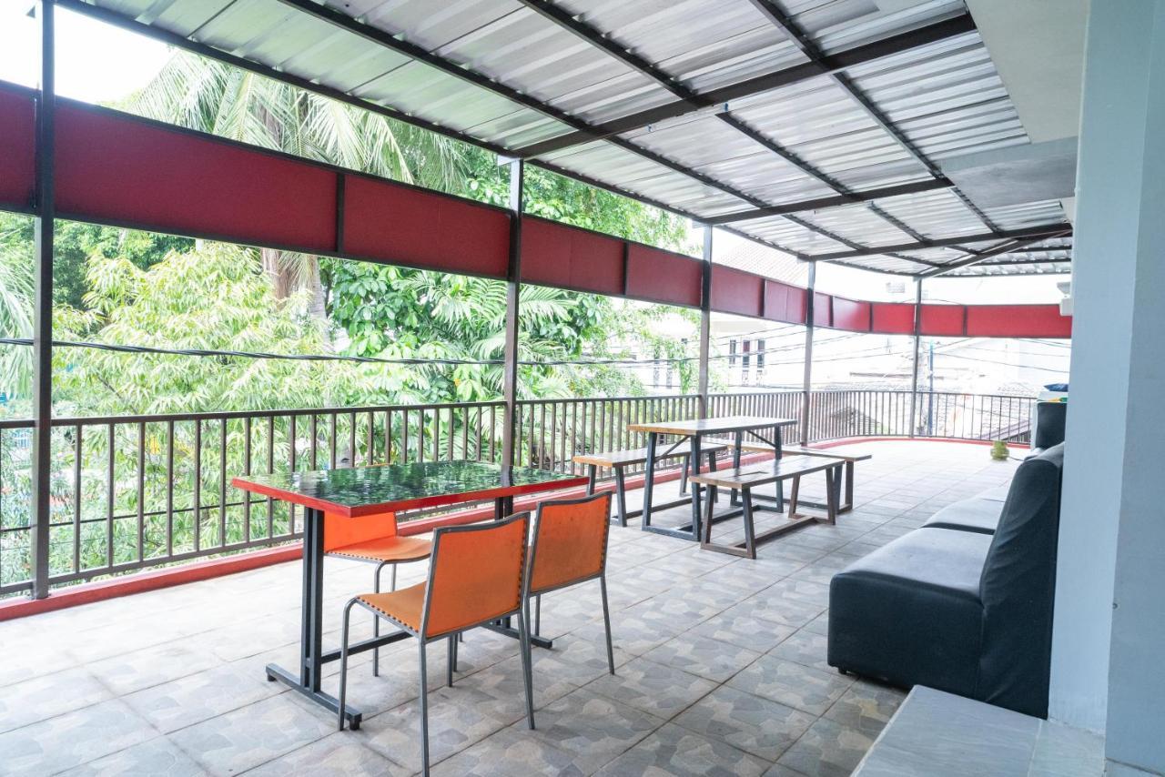 Reddoorz Plus Near Itc Cempaka Mas 2 Τζακάρτα Εξωτερικό φωτογραφία