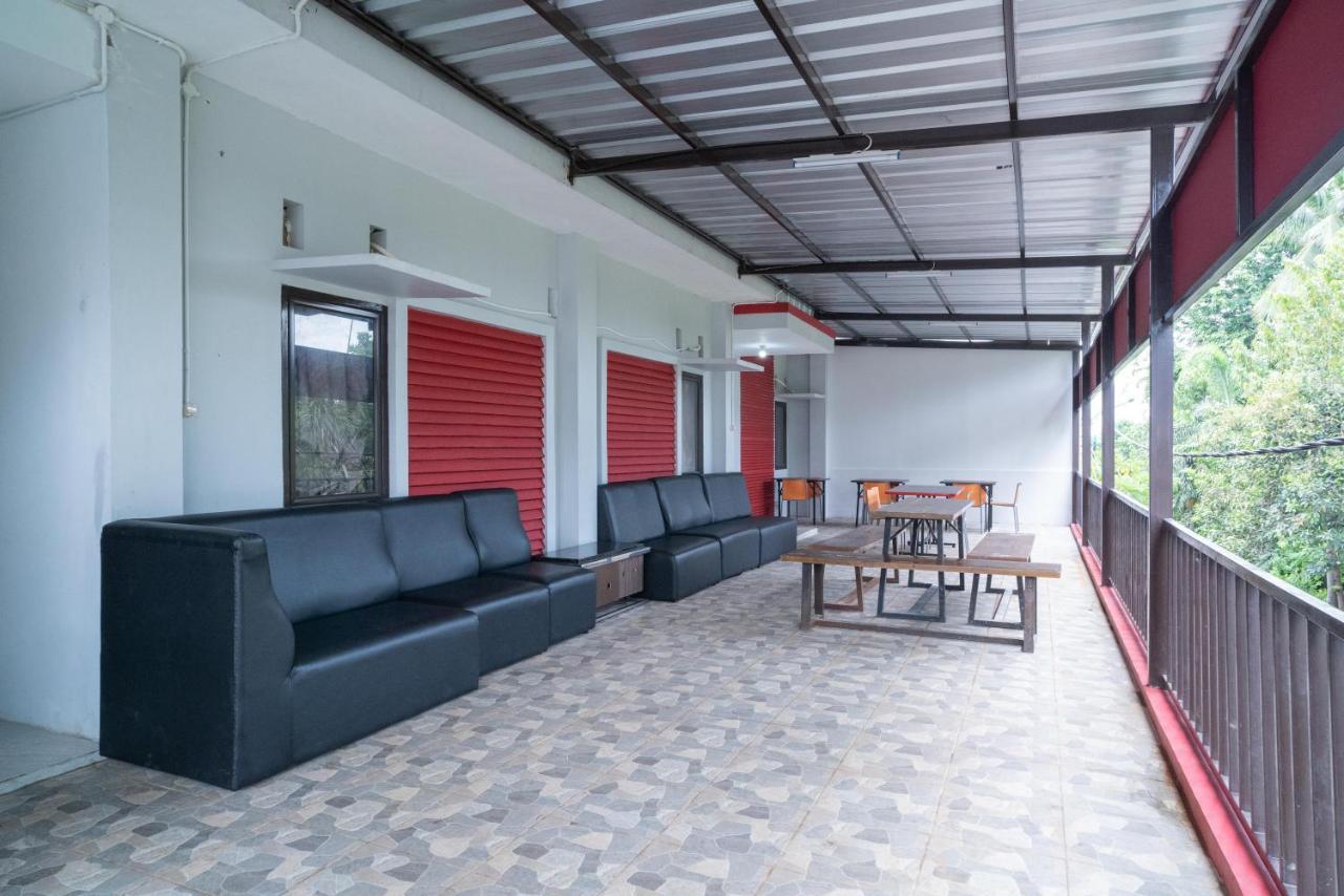 Reddoorz Plus Near Itc Cempaka Mas 2 Τζακάρτα Εξωτερικό φωτογραφία