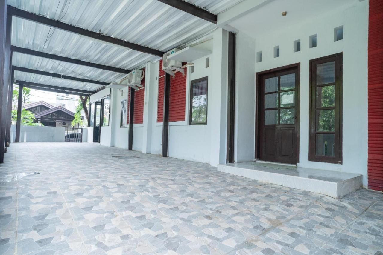 Reddoorz Plus Near Itc Cempaka Mas 2 Τζακάρτα Εξωτερικό φωτογραφία