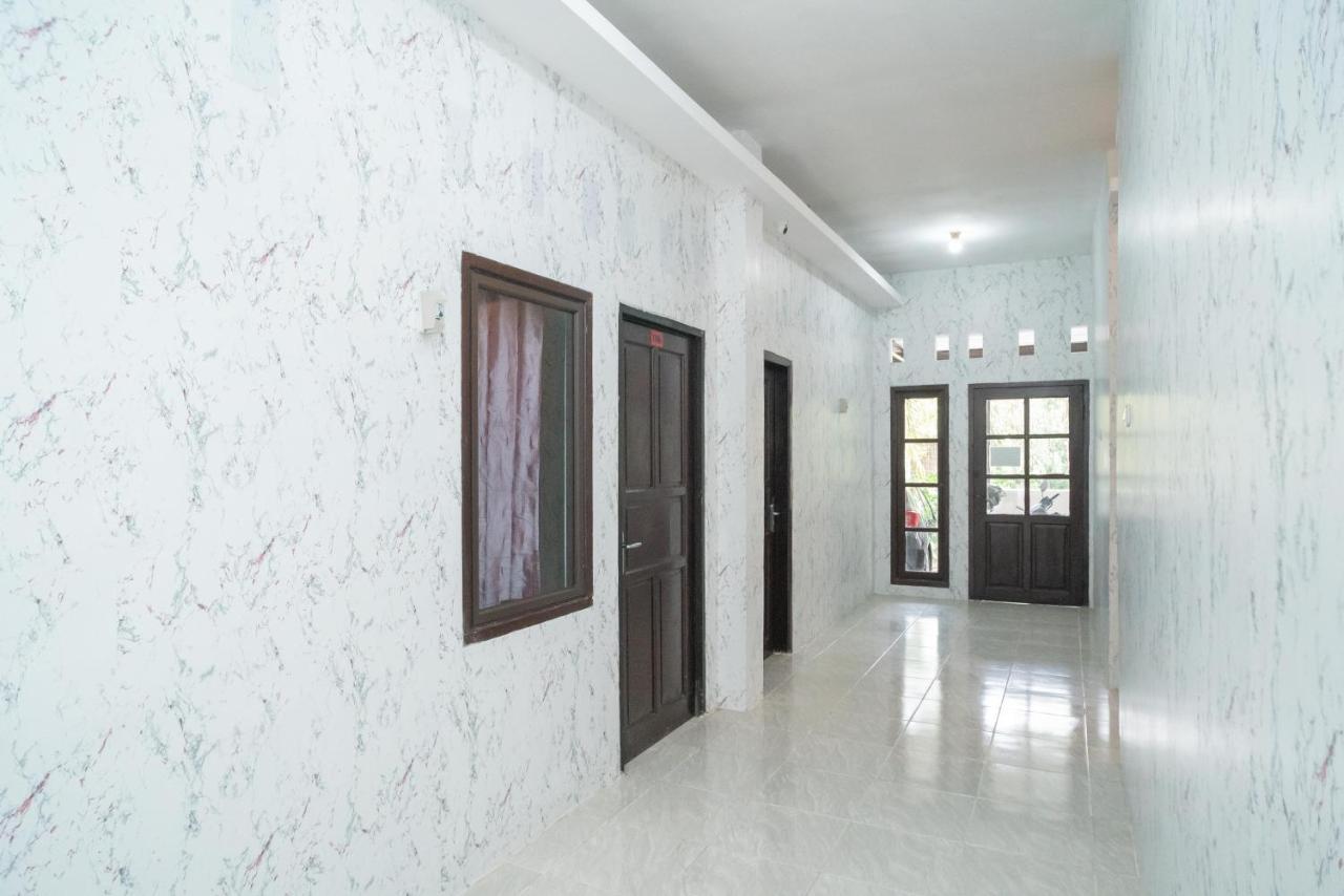 Reddoorz Plus Near Itc Cempaka Mas 2 Τζακάρτα Εξωτερικό φωτογραφία